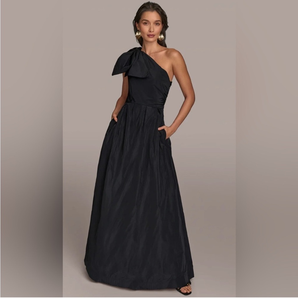 Donna Karan Black Asymmetrical Pleated Gown, black SIZE 12
